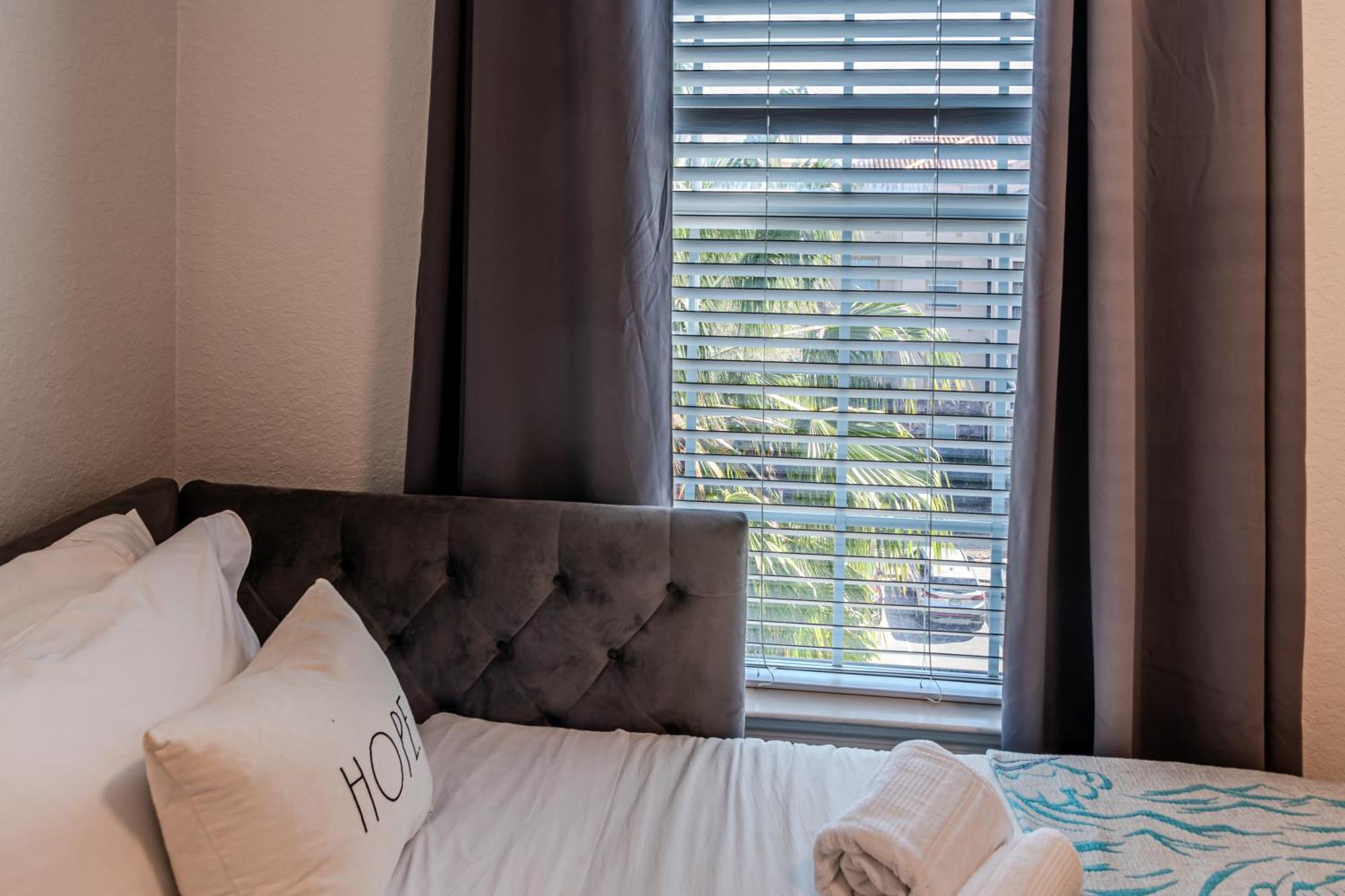 Apartment 3 Bedroom In Tuscana Resort , 15" From Disney 基西米 外观 照片